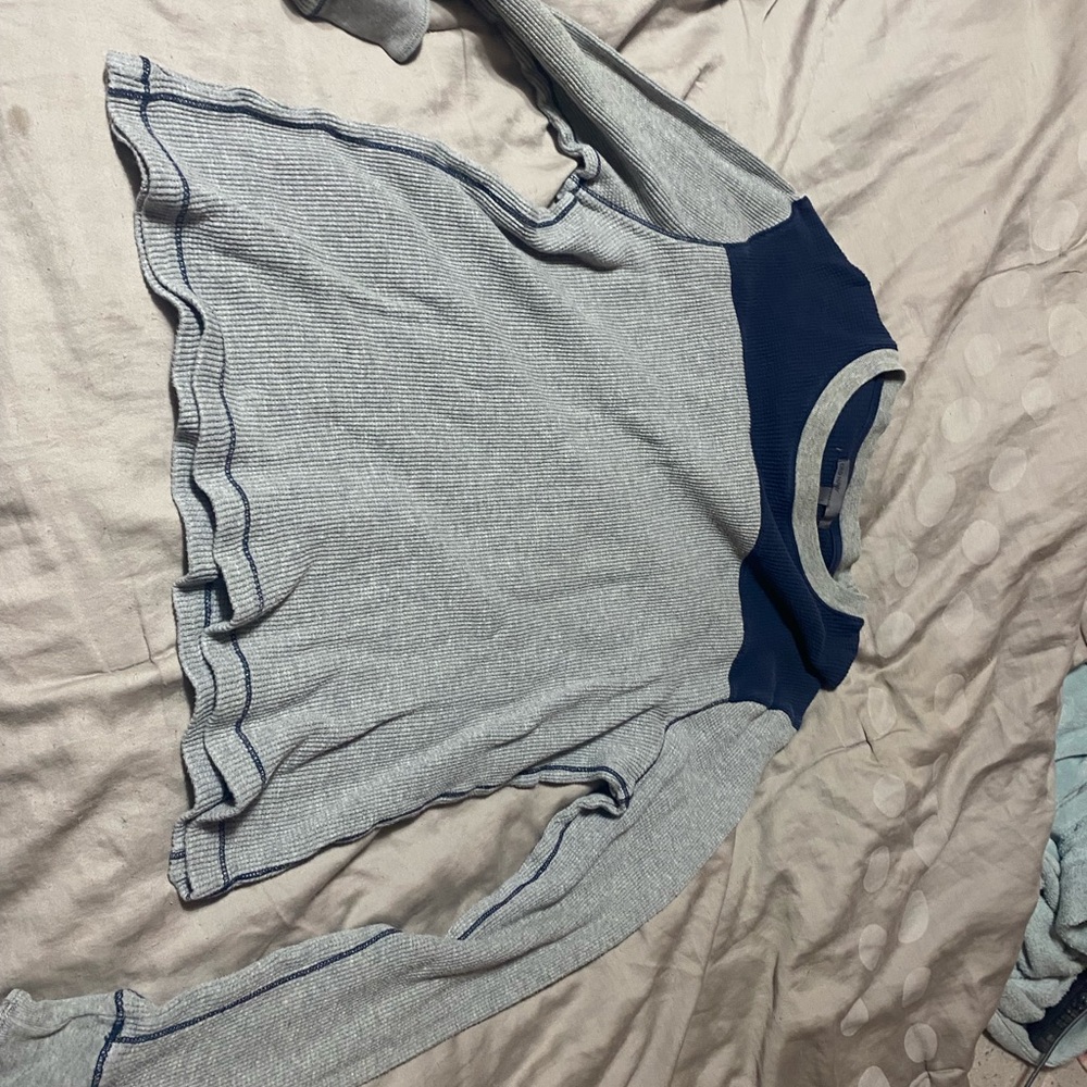 Old Navy Blue and Gray Long Sleeve Tee